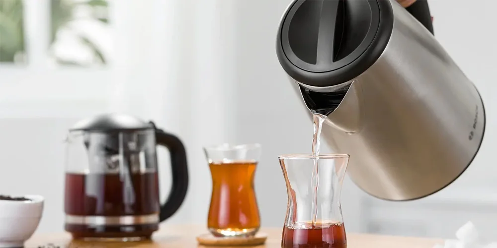 چای خوش رنگ با چای ساز بوش مدل TTA-5603